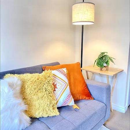 Free Private Parking! Oakley House And Garden! Fully Equipped 4 Comfy Beds Villa Corby Exterior photo