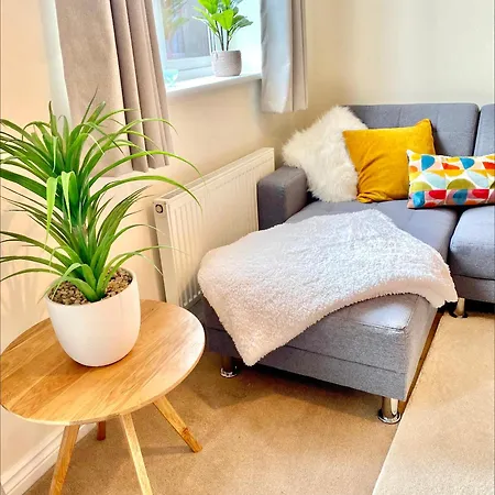 Free Private Parking! Oakley House And Garden! Fully Equipped 4 Comfy Beds Villa Corby Exterior photo